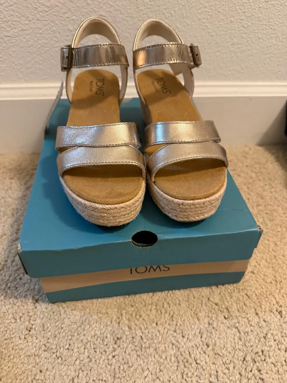 TOMS Metallic Rose Gold Wedge Espadrille Sandals